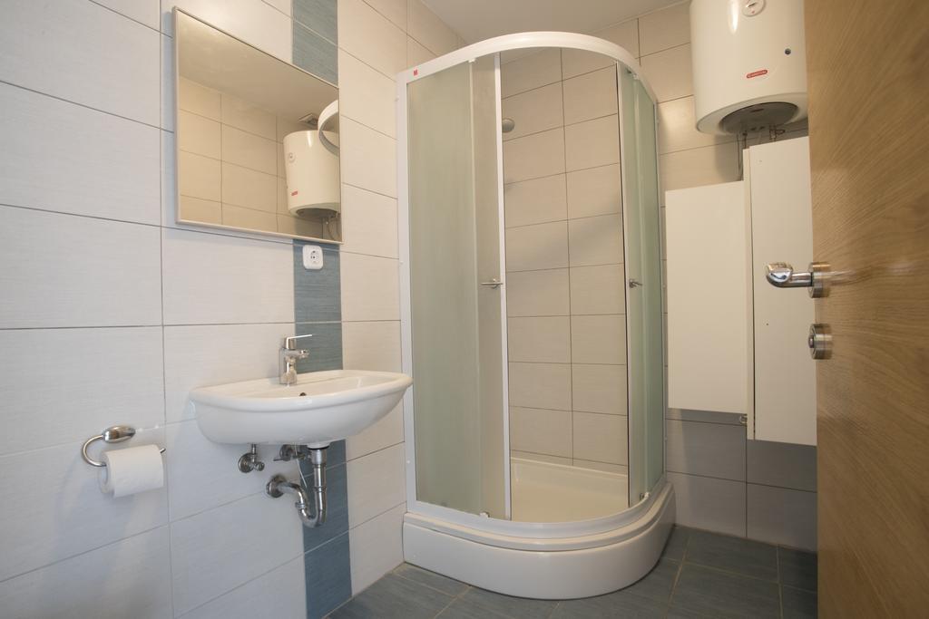 Jela Apartments Nin Exteriér fotografie