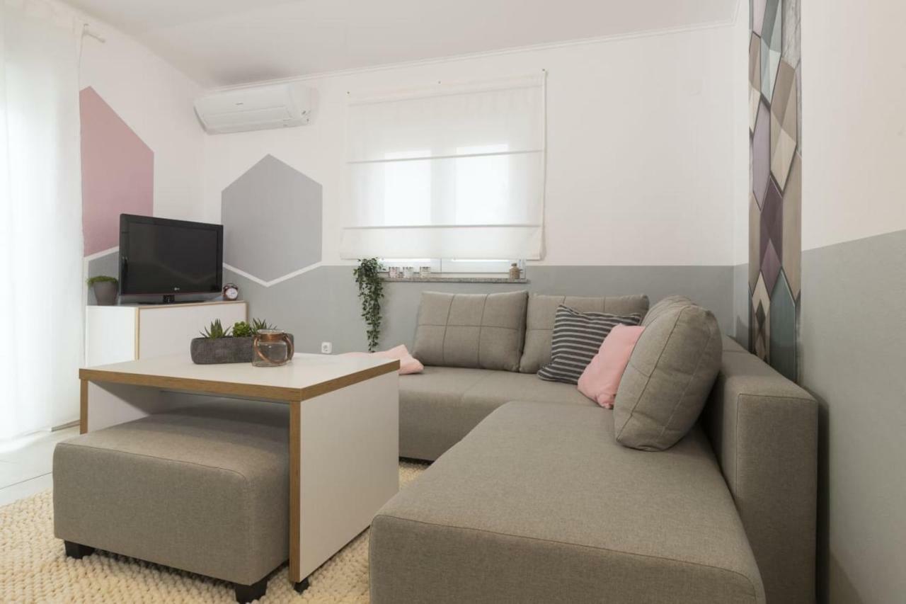 Jela Apartments Nin Exteriér fotografie